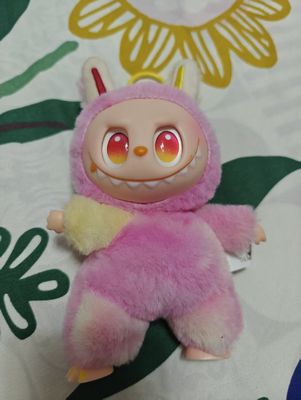 POP MART LABUBU الجيل الأول ماكرون مثير، الجيل الثاني صندوق أعمى من الفينيل، الجيل الثالث شخصية حركة عالية الطاقة